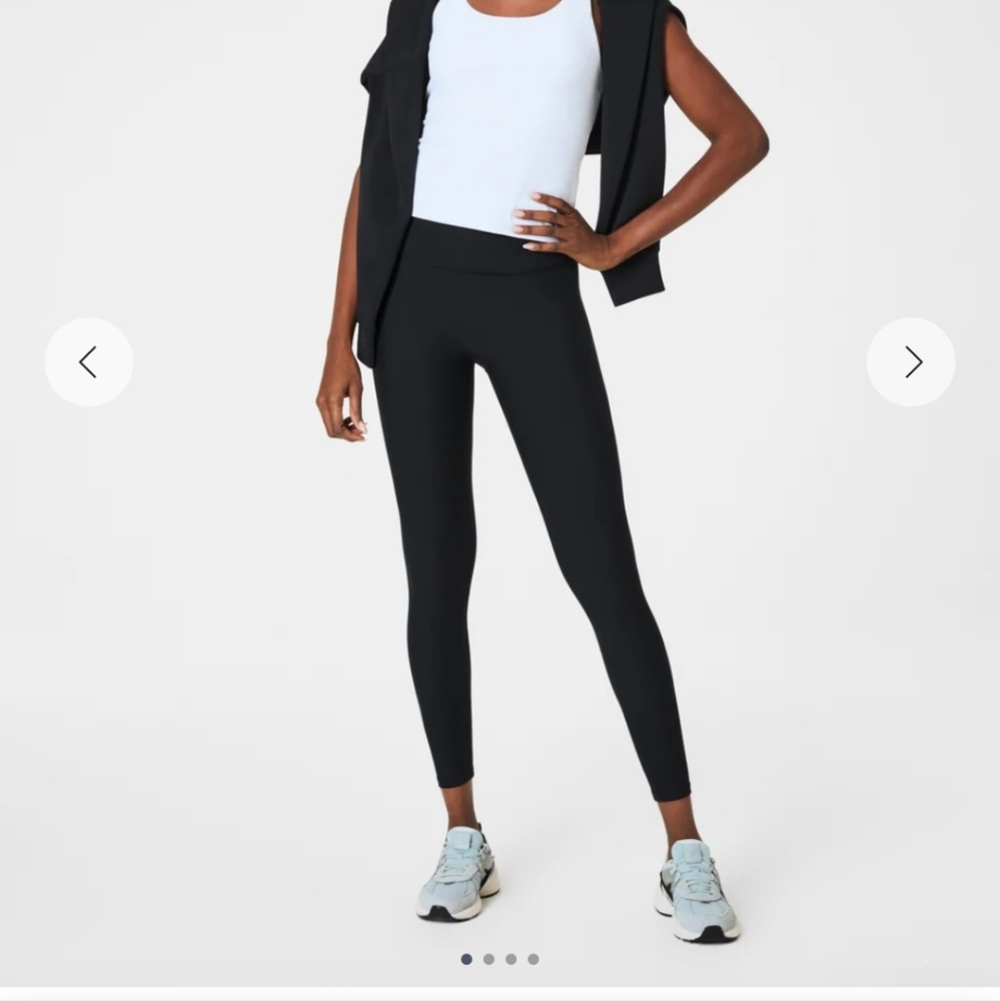 SPANX Black Mid-Rise Ankle-Length Sculpting Leggings
